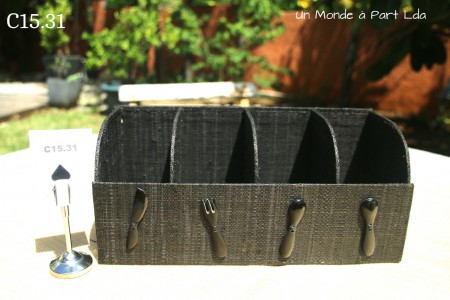 C15.31 RANGE COUVERTS