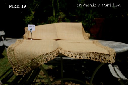 MR15.19 CHEMIN DE TABLE CARLA 1.60 X 0.60